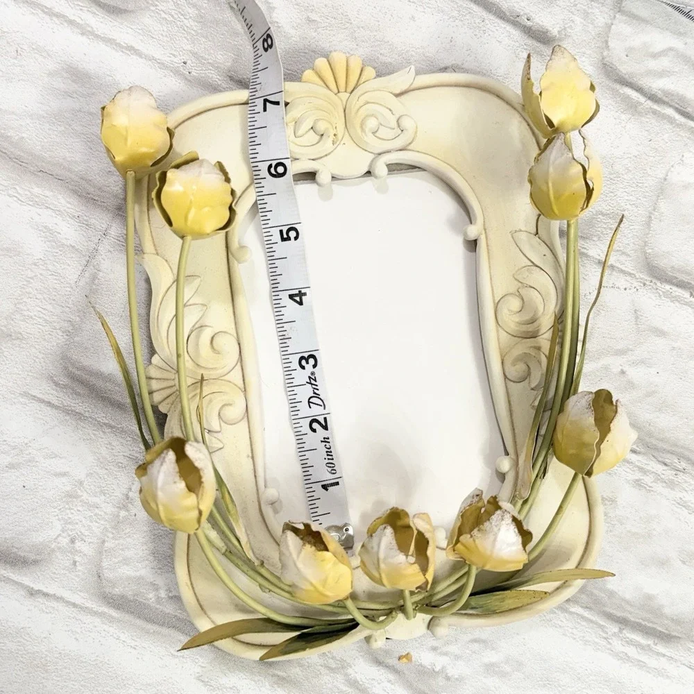 Vtg 3D Ceramic Resin & Metal Tulip Garden Themed Picture Frame Yellow Floral 4x6